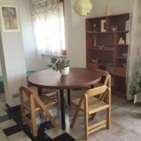 Elena' S Cozy דירה קליארי